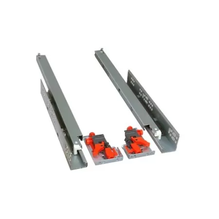 Coppia di guide invisibili estrazione totale ammortizzata spingi e apri.
Q53 - GUIDA AMMORTIZZATA SPINGI & APRI PORTATA 35 KG R